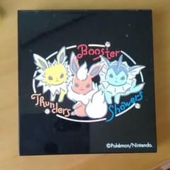 POKEMON プチアイシャドウパレットのサムネイル