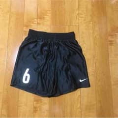 サッカー、ナイキ、ハーフパンツのサムネイル