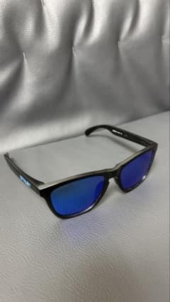 OAKLEY OO9343 サングラス 青レンズ - メルカリ