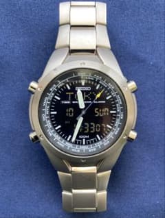 SEIKO H023-00D0 チタン アナデジ ワールドタイム100m防水 SEIKO H023-00D0 チタン アナデジ ワールドタイム100m防水 - メルカリ