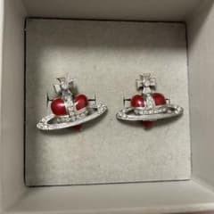 viviennewestwood ハートピアスのサムネイル