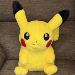 ピカチュウ　ポケモンセンター限定　ぬいぐるみのサムネイル