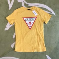 GUESSS Tシャツ　新品のサムネイル