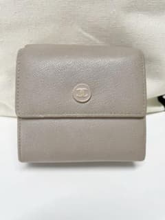 CHANEL　シャネル　ココボタン　お財布のサムネイル