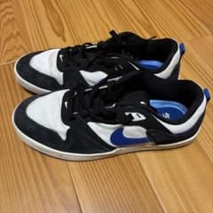NIKE SB ALLEYOOP ブラック ホワイト ブルーのサムネイル