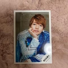 西畑大吾 公式写真のサムネイル