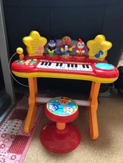 アンパンマン ミュージックショー キーボード おもちゃのサムネイル