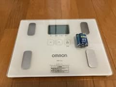 オムロン 体重計 スリムタイプHBF-212のサムネイル