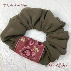 ハンドメイドシュシュM-4295♡カーキブラウンジョーゼット♡インド刺繍