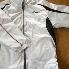 アシックスウィンドブレーカーのサムネイル