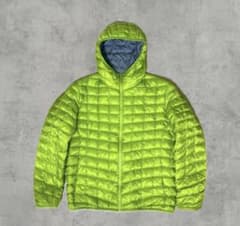 old uniqloアルパインダウンパーカ　クレイターレイク似 モンベル似のサムネイル