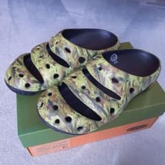 KEEN YOGUA ARTS サンダル 27センチ カモグリーンのサムネイル