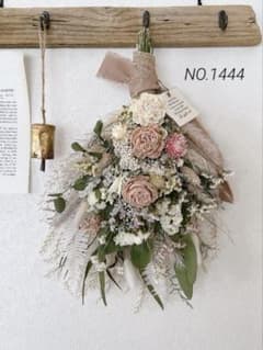 ドライフラワースワッグ❁⃘*.pinkWhiteお花いっぱい【36㎝】のサムネイル