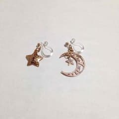 星と月のイヤリングのサムネイル