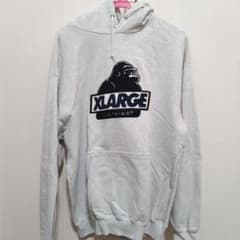 XLARGE白色パーカー