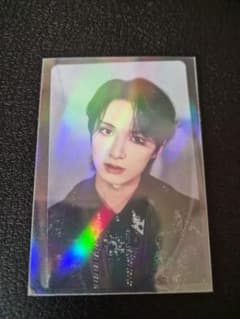 SEVENTEEN ジュン 封入トレカのサムネイル