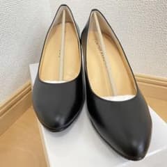 UNITED ARROWS 黒革パンプス24.0㎝のサムネイル