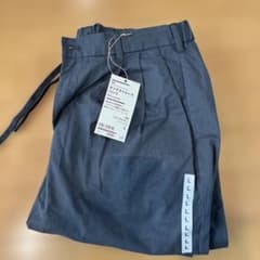 無印良品　メンズ涼感タックストレートパンツ L ミディアムグレーのサムネイル
