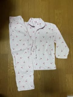 140 パジャマのサムネイル