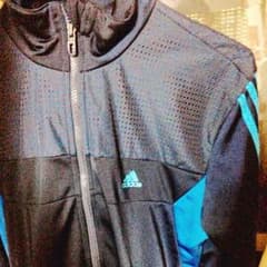 adidasジャージのサムネイル