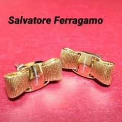 【極美品】フェラガモ ヴァラ リボン ピアス a014 極美品】フェラガモ ヴァラ リボン ピアス a014 - メルカリ