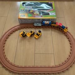 トレイン&はたらく車　レール付きセットのサムネイル