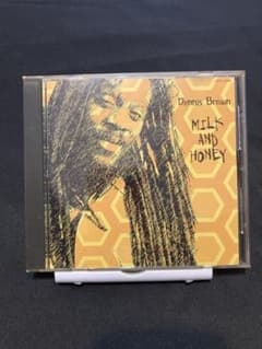 Dennis Brown 　Milk and Honey 　中古CDのサムネイル