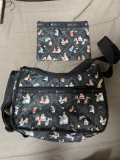 LeSportsac ショルダーバッグとポーチ セット　ピーターラビットのサムネイル