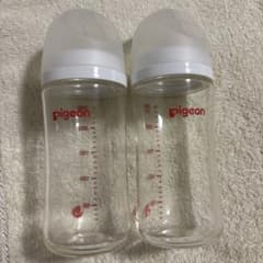 Pigeon 哺乳瓶 240ml 2本セット　母乳実感のサムネイル