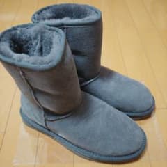 未使用　UGG　ムートンブーツのサムネイル