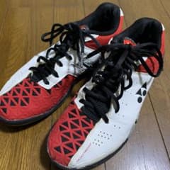 ヨネックス　バドミントンシューズのサムネイル
