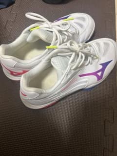 Mizuno バドミントンシューズ ホワイト/パープル　24.5cmのサムネイル