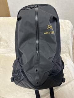 週末限定値下げ❗️ARC’TERYX アロー22のサムネイル