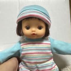 21cmの女の子人形のサムネイル