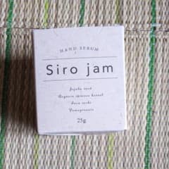 白ジャム Siro jamハンドクリームのサムネイル