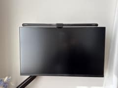 Koorui 薄型ディスプレイ•モニターアーム•ライトつき Koorui 薄型ディスプレイ•モニターアーム•ライトつき - メルカリ