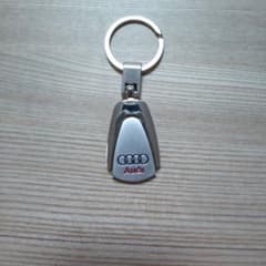 Audi キーホルダー メタル製のサムネイル