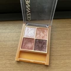 CEZANNE ベージュトーンアイシャドウパレット 05のサムネイル