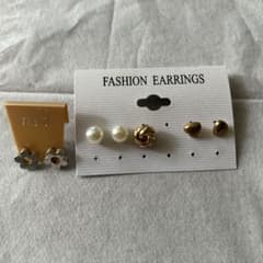 ピアス 4点セット まとめ売りのサムネイル