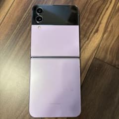 Samsung Galaxy Z Flip4 パープル 本体のサムネイル