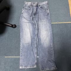ZARA ストレートレッグデニム US30のサムネイル
