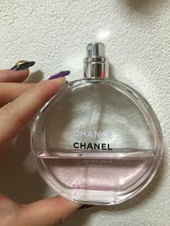 CHANEL 香水のサムネイル