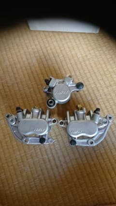 CBR250RR ブレーキキャリパーのサムネイル