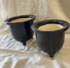 楽鉢綿鉢万年青鉢陶器鉢 オモト、蘭、風蘭など 2個セット(サナ付