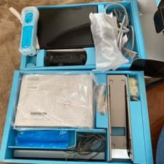 ニンテンドーウィー本体のサムネイル