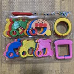 バンダイ ベビラボ アンパンマン はじめてのひもとおしのサムネイル