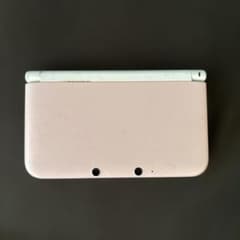Nintendo 3DS 本体 ライトピンク×ホワイトのサムネイル