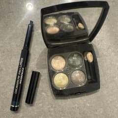 グリーン系CHANELアイシャドウパレットDIORアイライナーセットのサムネイル