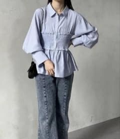 Thevon ゼヴォン　シャーリングビスチェ シャツ　美品のサムネイル