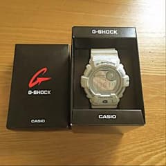 G-shock ホワイトのサムネイル